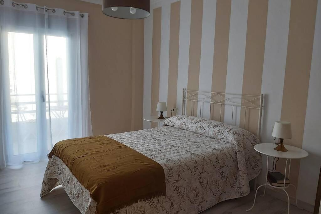 Campania Apartment Оуренсе Екстериор снимка